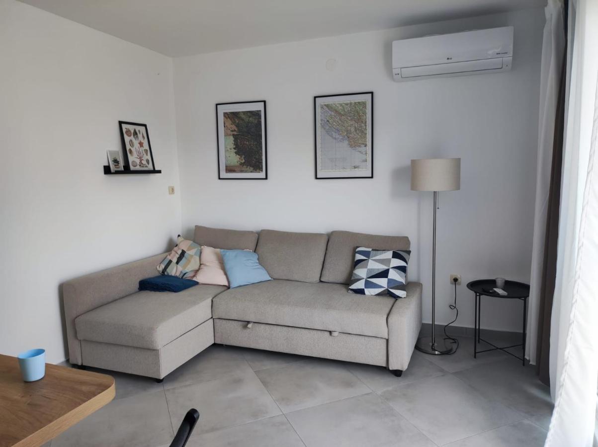 Apartmani Rak Ražanj Exteriér fotografie