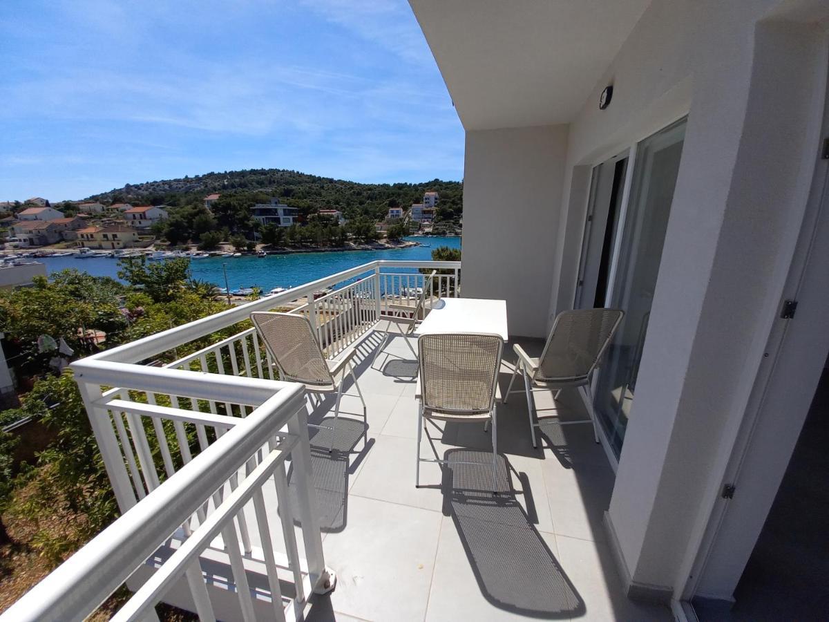 Apartmani Rak Ražanj Exteriér fotografie