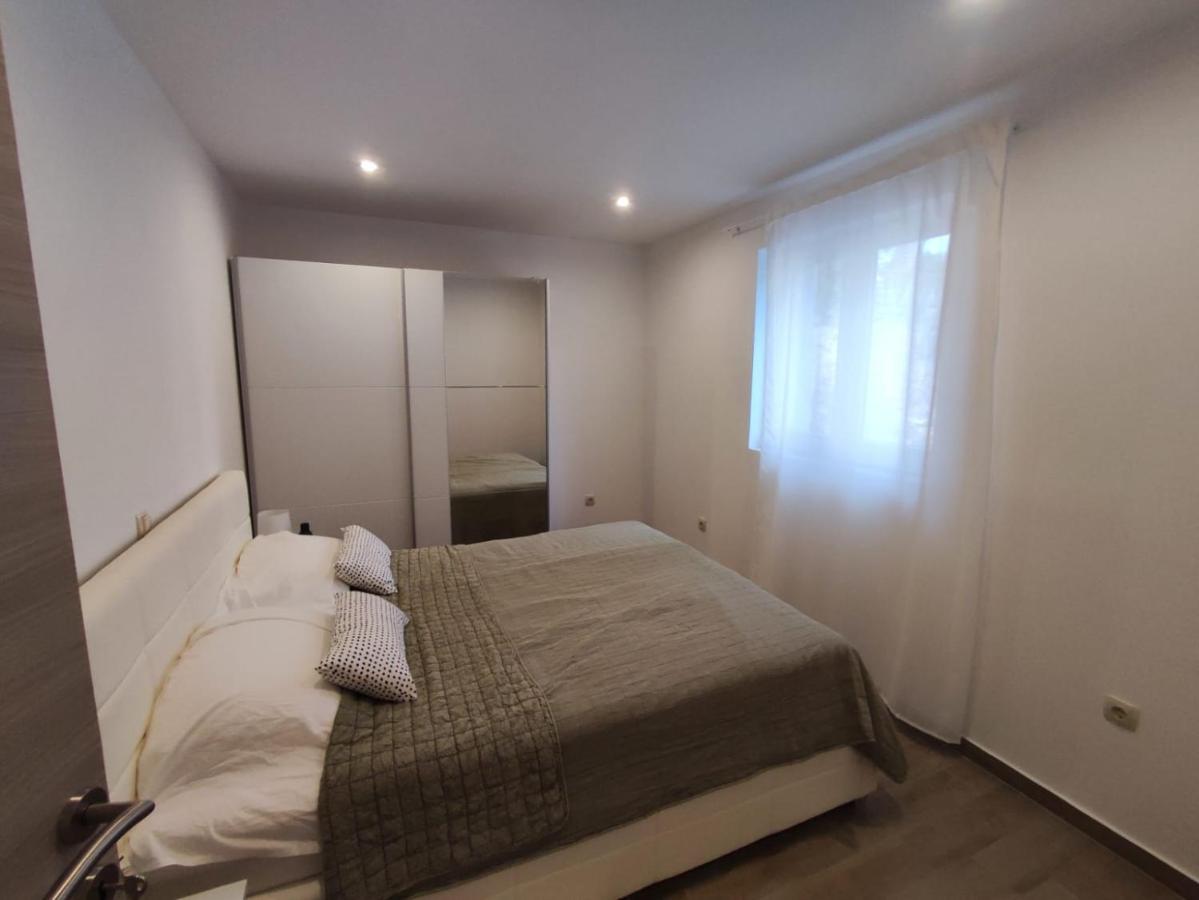 Apartmani Rak Ražanj Exteriér fotografie